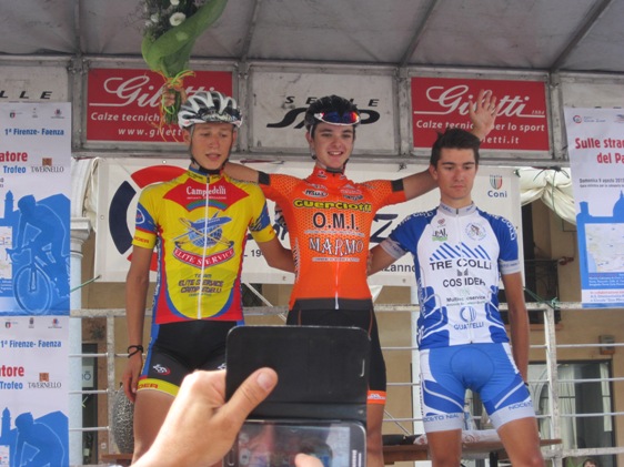 da sx Galuzzi, Savini e Covili, podio 1^ Firenze-Faenza (Foto Andrea Silvagni)